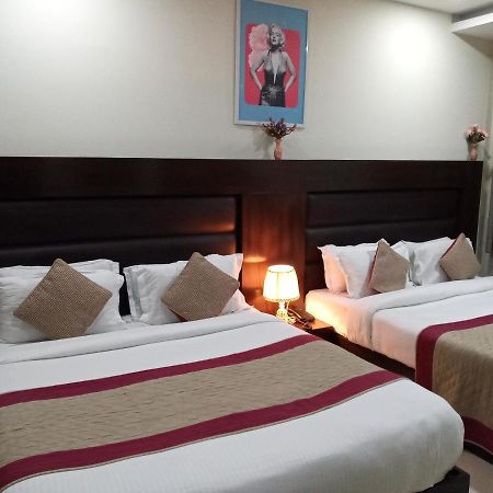 Vivah Residency Hotel Nuova Delhi Esterno foto