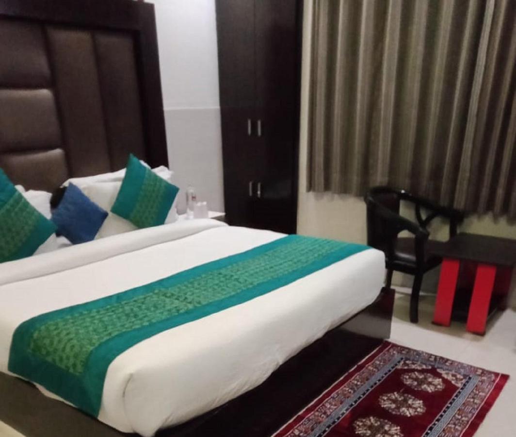 Vivah Residency Hotel Nuova Delhi Esterno foto