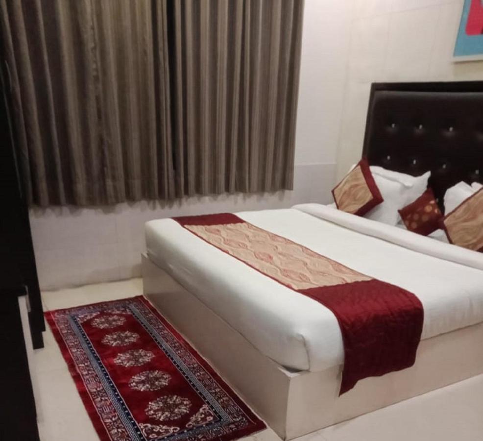 Vivah Residency Hotel Nuova Delhi Esterno foto