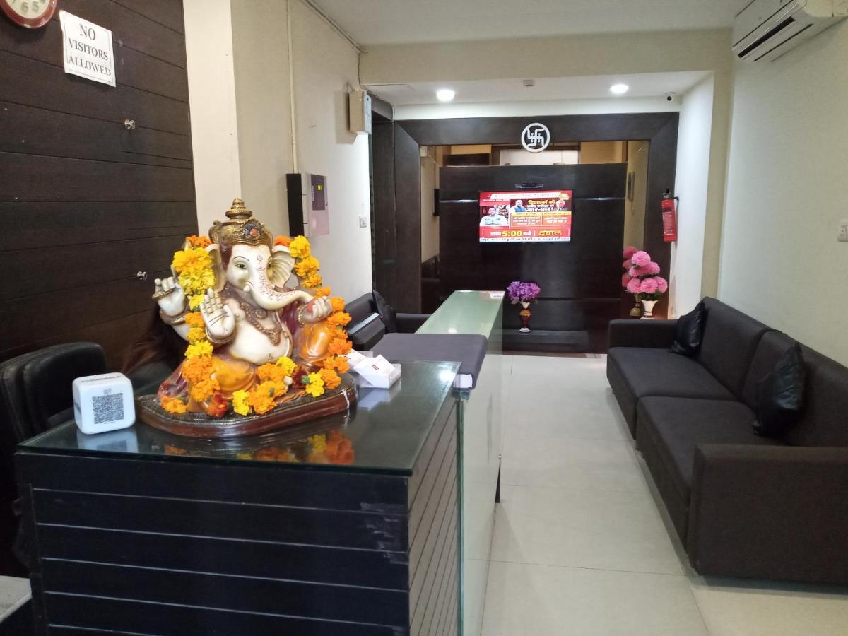 Vivah Residency Hotel Nuova Delhi Esterno foto